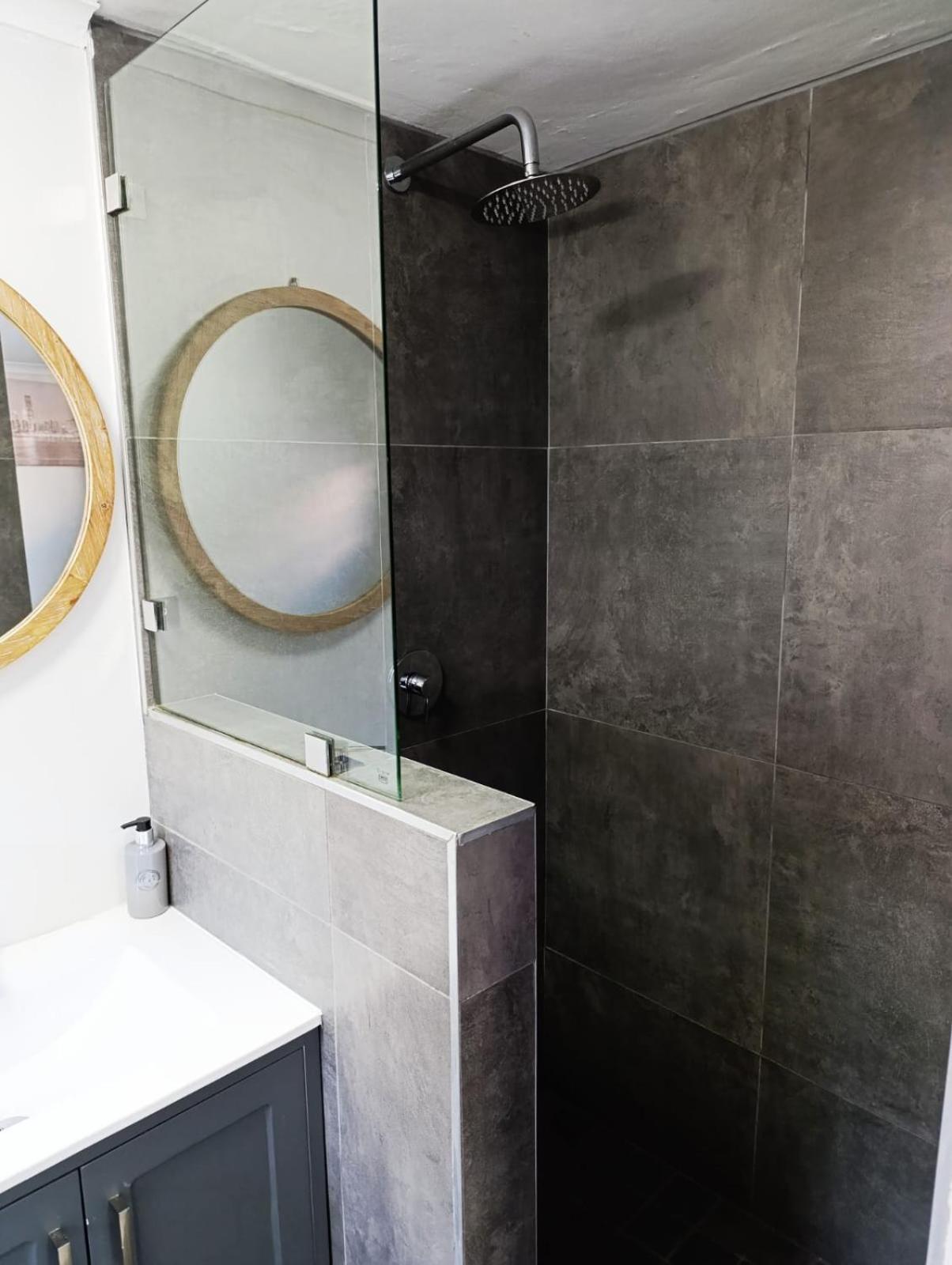 Reef View Bnb East London Luaran gambar